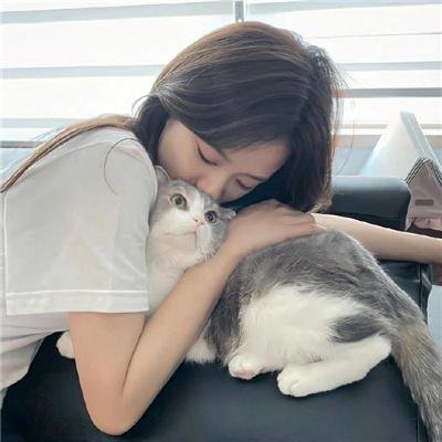 金发奇女